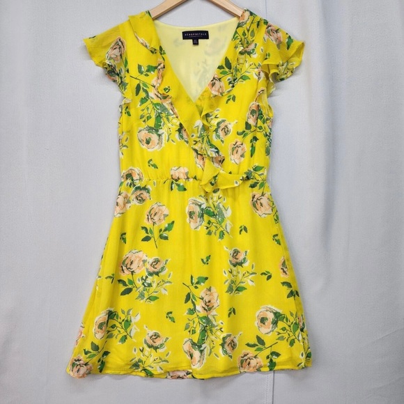 AEROPOSTALE SMALL summer dress YELLOW FLORAL RUFFLED ELASTIC WAIST SIZE SMALL - Picture 4 of 11